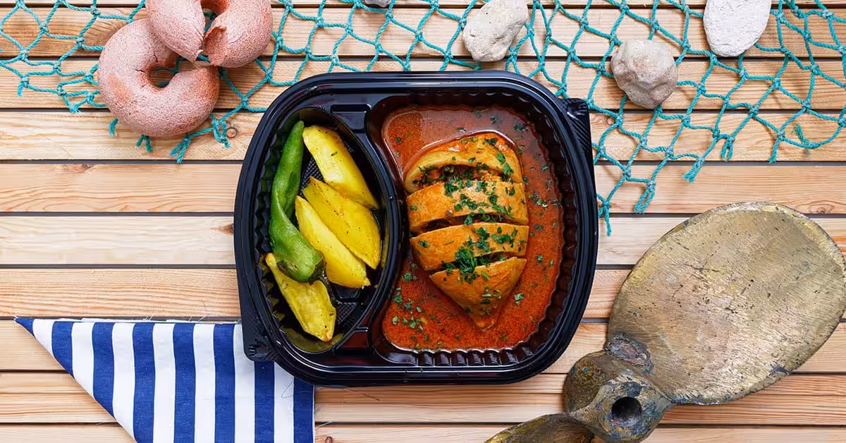 Plat méditerranéen traditionnel préparé par Repas Med